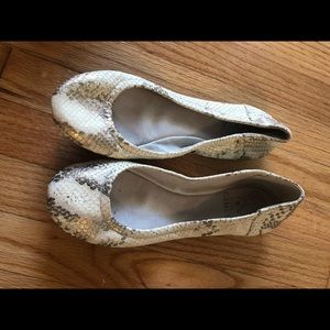 Vince Camuto Snakeskin Flats